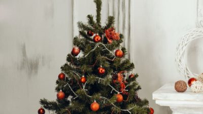 How Prelit Christmas Trees are Easier