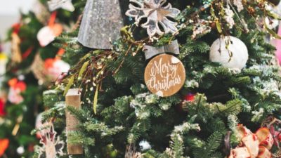 Prelit Christmas Trees: Why They are the Easy Option